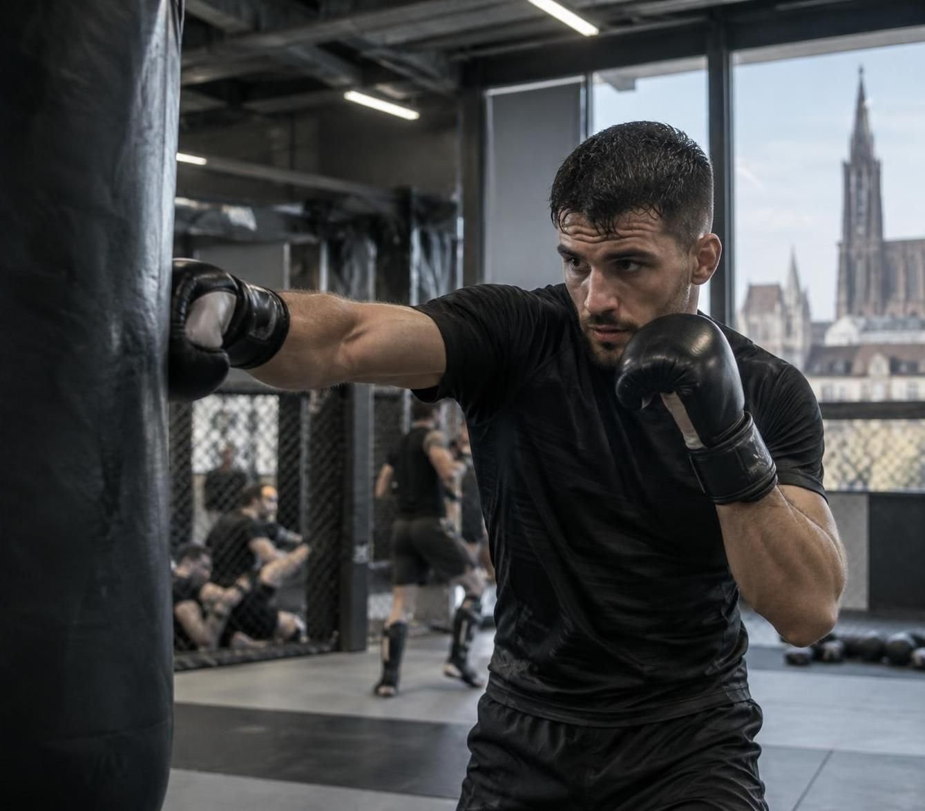 invaincu et champion du monde de mma, bilal bakhouche-chareuf revient sur son parcours et ses ambitions : jusqu’où peut-il aller ?