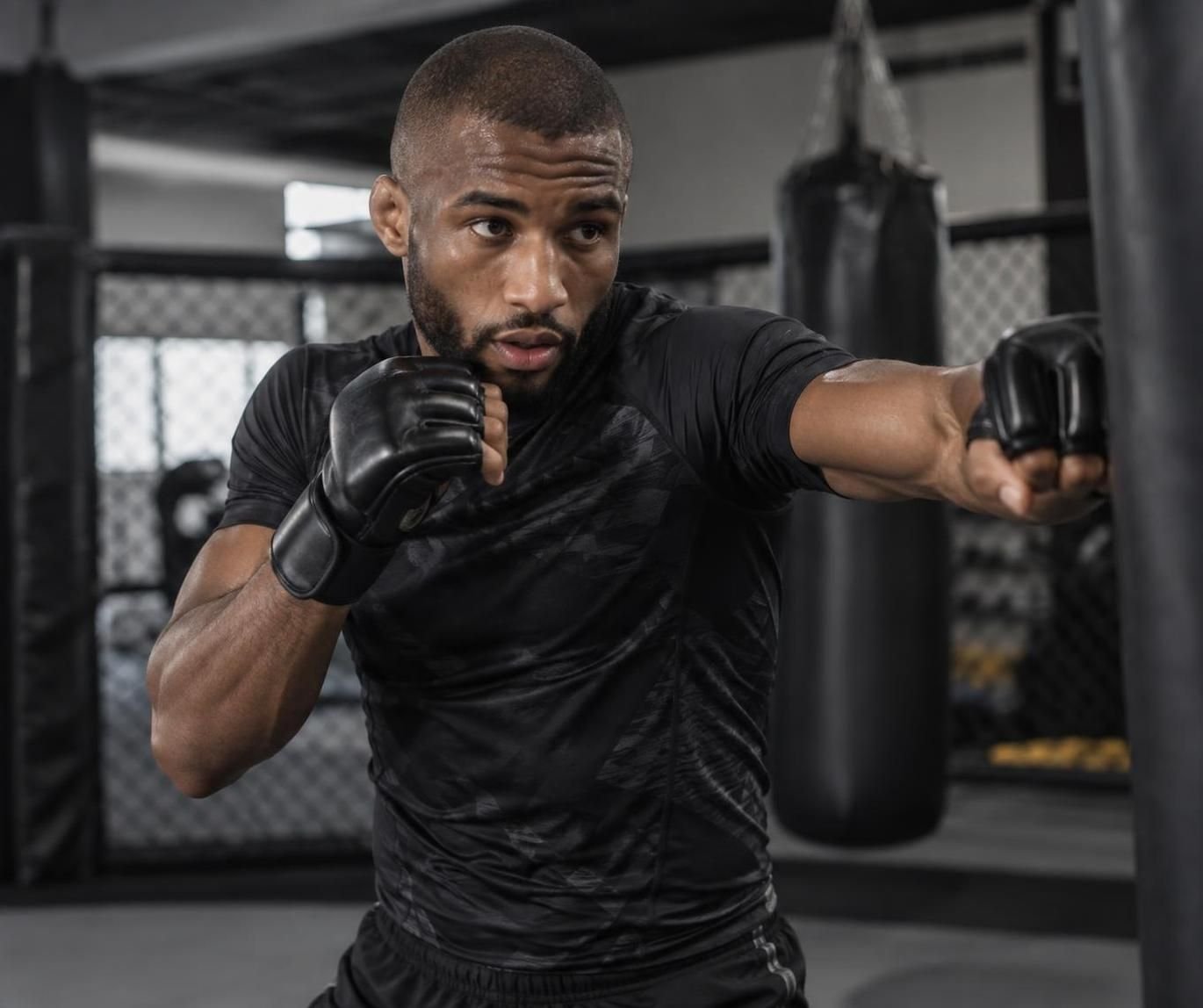 retrouvez le résumé des combats de l’ufc fight night, les résultats marquants et le programme tv complet pour suivre la soirée.
